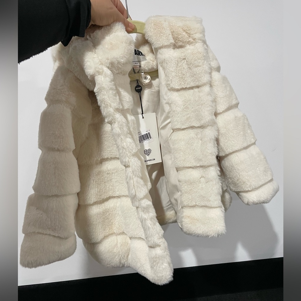 Apparis ivory faux fur never worn